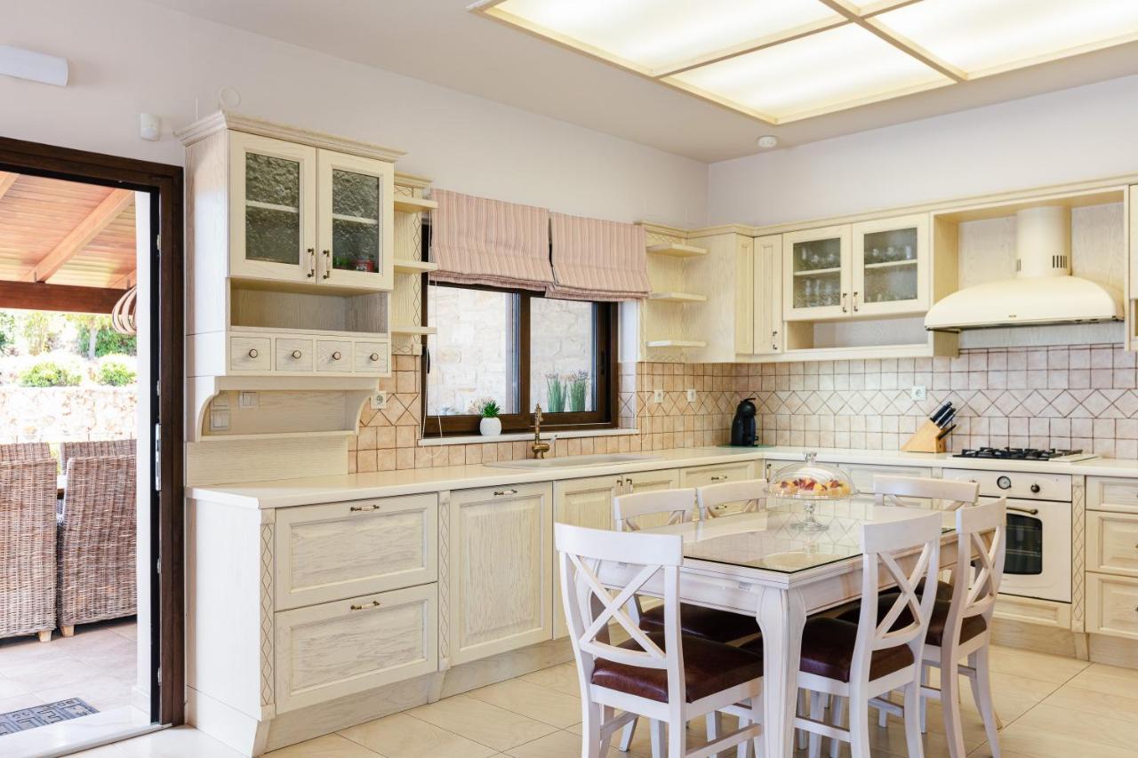 Villa Golden Hill ハニア エクステリア 写真